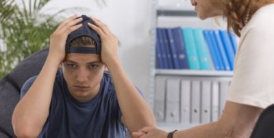 Психолог и Я. Как школа может помочь проблемному подростку (комментарий В.К.)