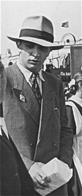 Молодой А.М.Пятигорский в Волгограде, тогда еще - Сталинграде.