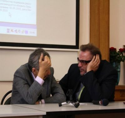 Виктор Гуружапов и Владимир Кудрявцев на конференции, посвященной 80-летию В.В.Давыдова