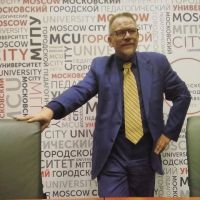 С 1 сентября В.Т. Кудрявцев стал профессором МГПУ по основной должности